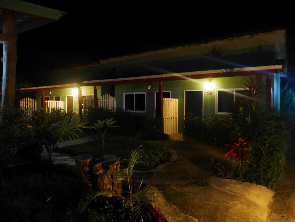 מלון Nai Yang Beach Suntalee House מראה חיצוני תמונה
