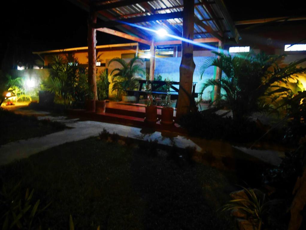 מלון Nai Yang Beach Suntalee House מראה חיצוני תמונה